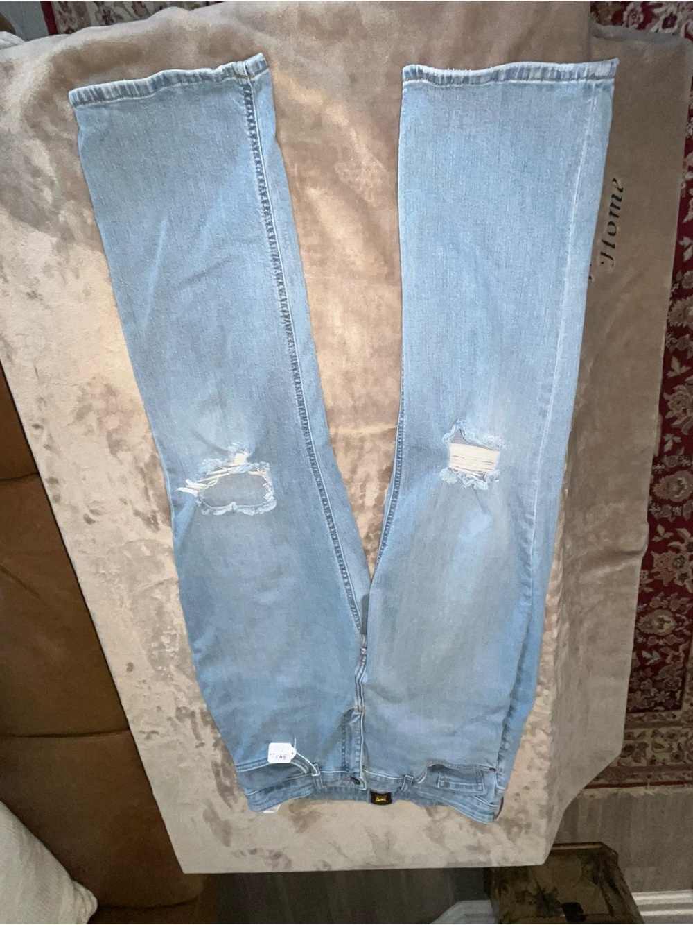 Vintage Light Blue Distressed Men’s Jeans boyfriend style